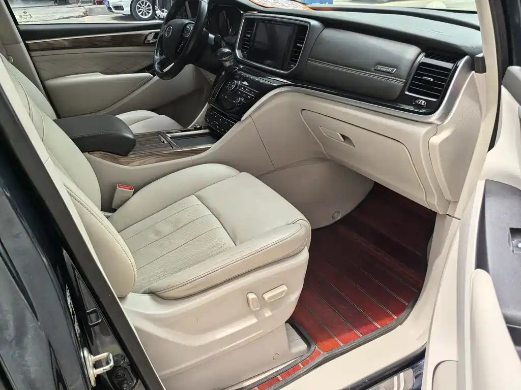 GAC Motor Trumpchi M8 2019 — фото 12