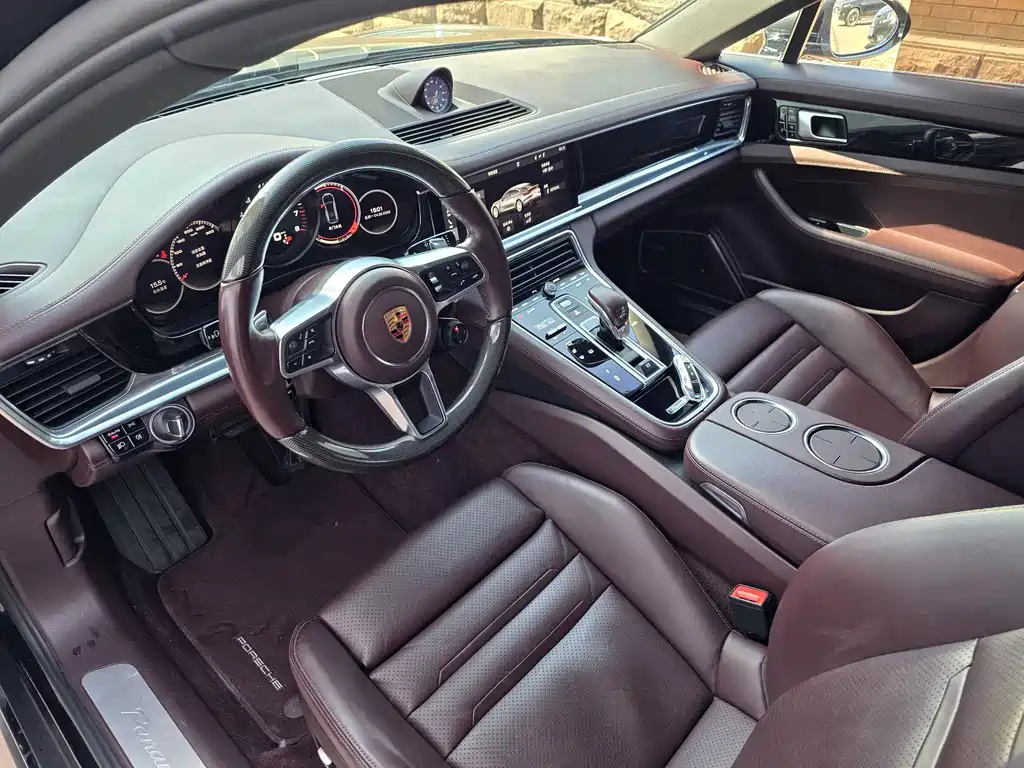 Porsche Panamera 2017 — фото 11