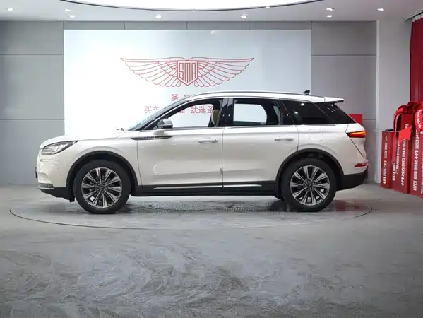 Lincoln Corsair 2022