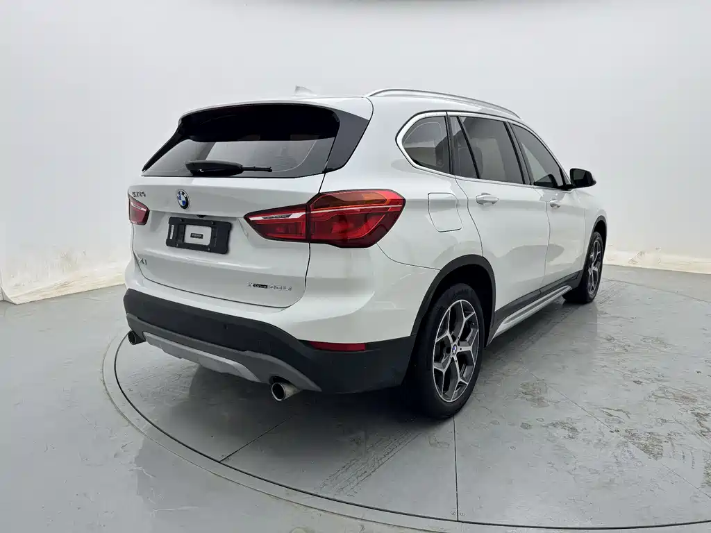 BMW X1 2019 — фото 6