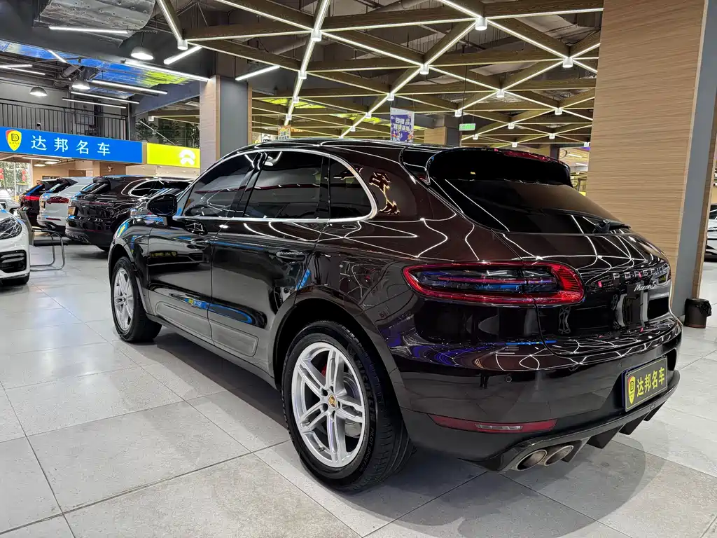 Porsche Macan 2016 — фото 16