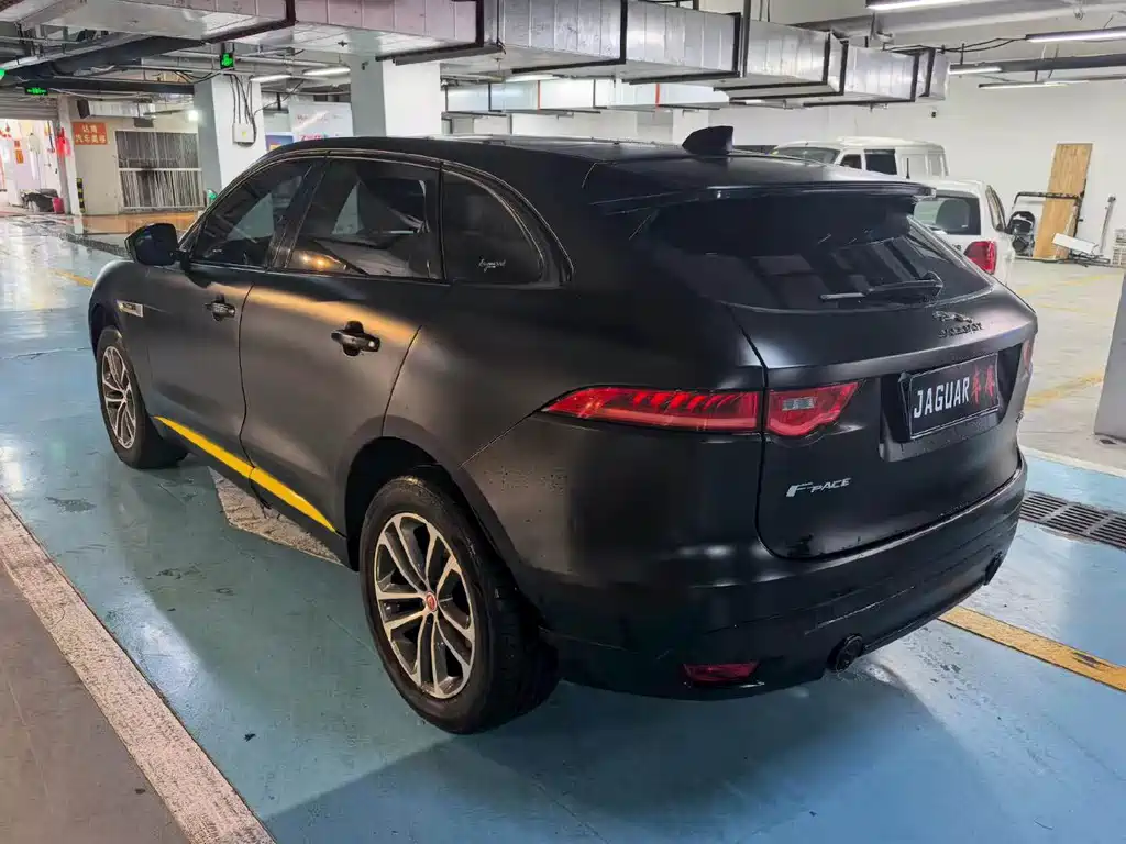 Jaguar F-PACE 2018 — фото 4