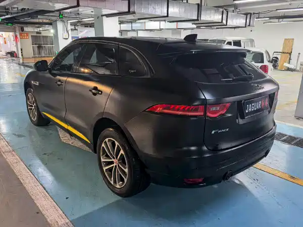 Jaguar F-PACE 2018