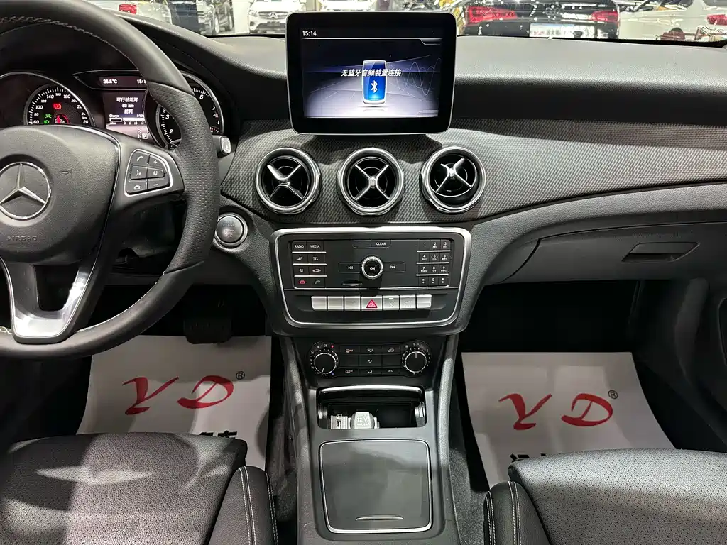 Mercedes-Benz GLA 2018 — фото 11