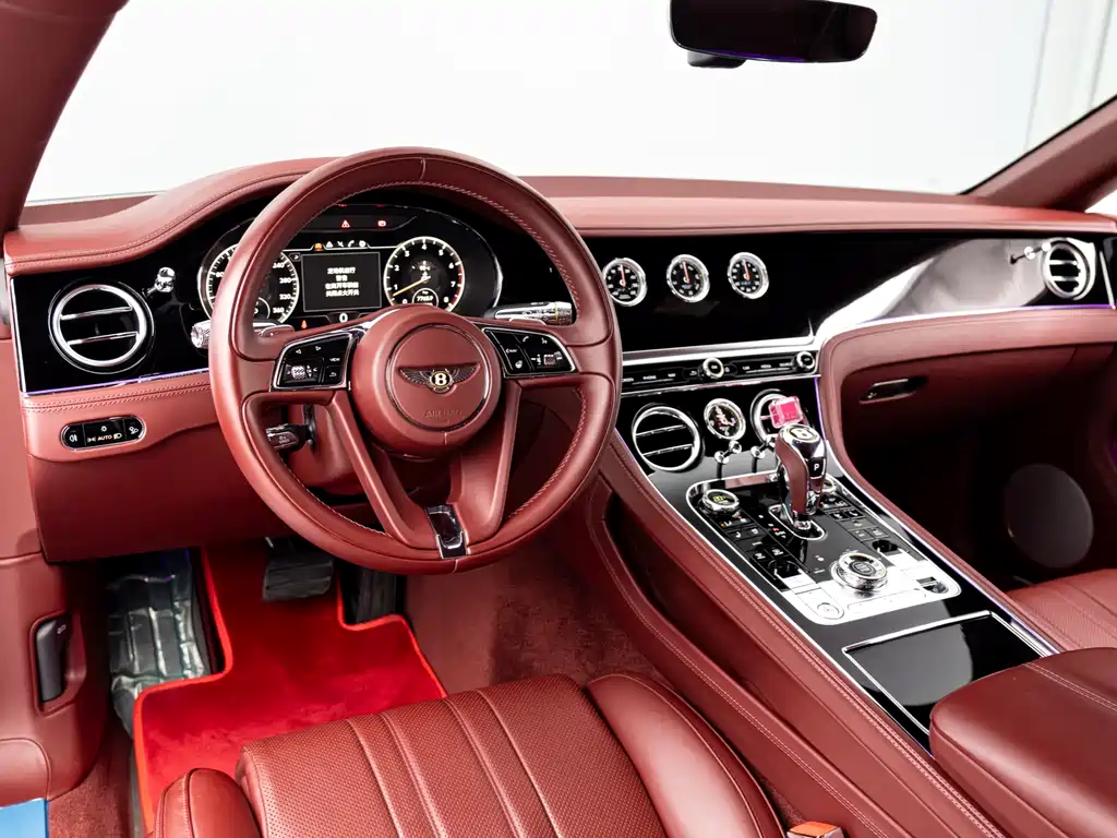 Bentley Continental 2020 — фото 7