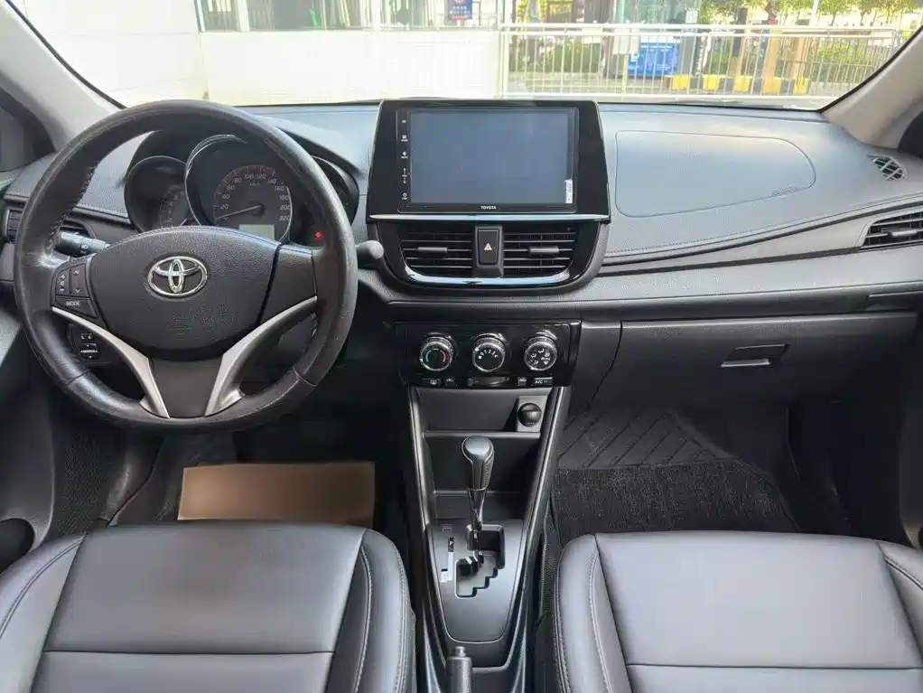 Toyota Vios 2023 — фото 9