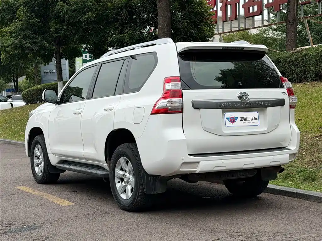 Toyota Prado 2014 — фото 4