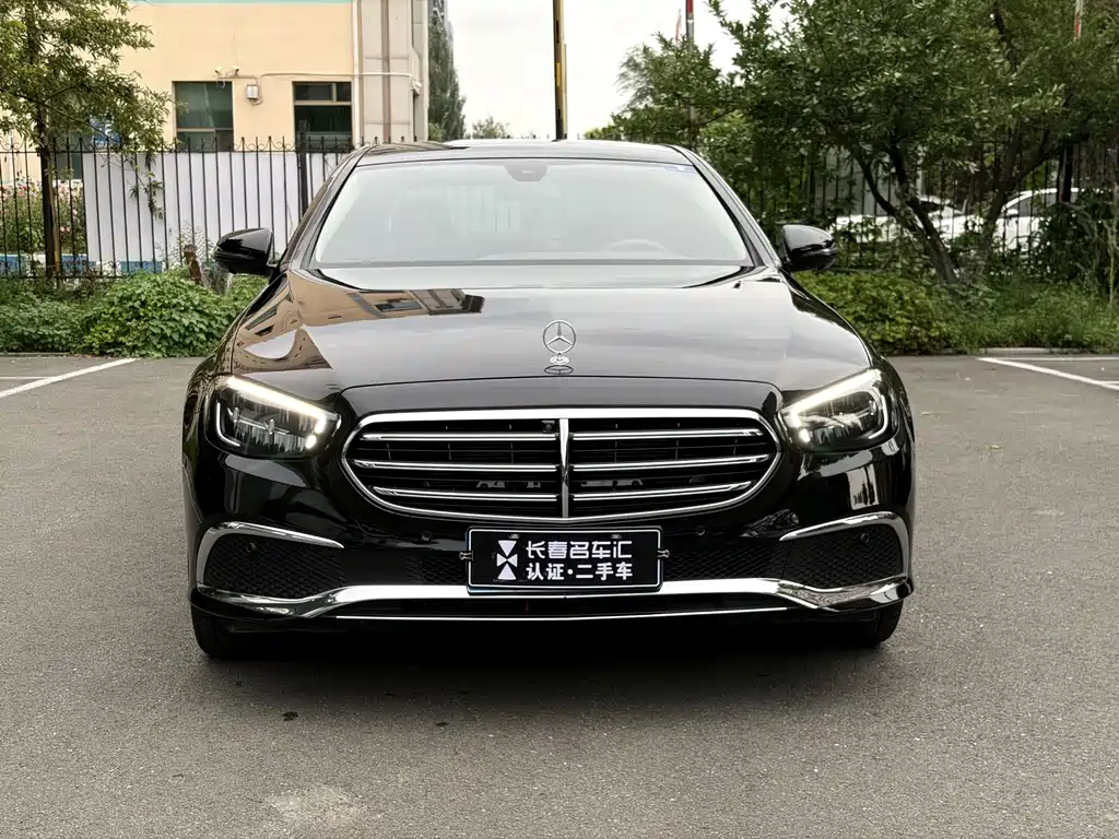 Mercedes-Benz E-Class 2023 — фото 2