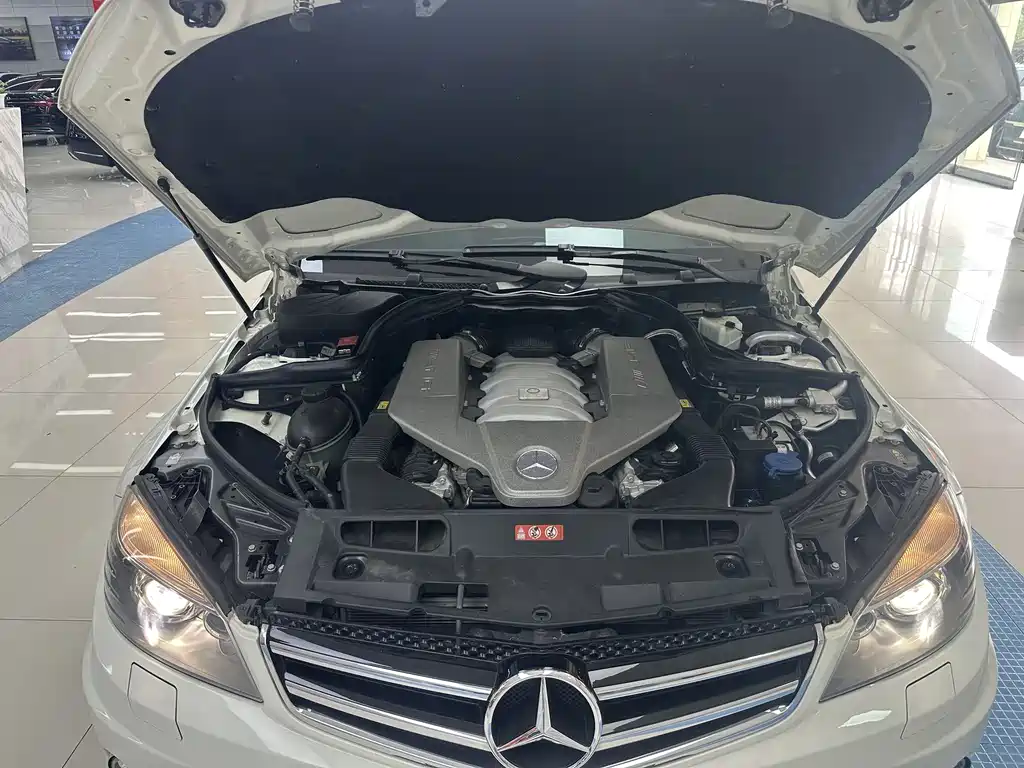 Mercedes-Benz C-Class AMG 2011 — фото 18