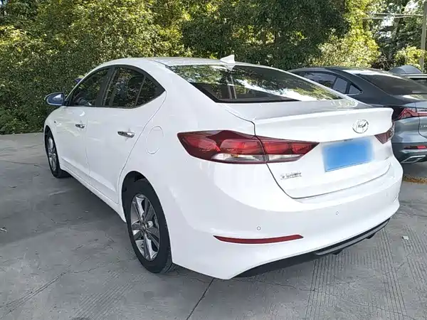 Hyundai Celesta 2016