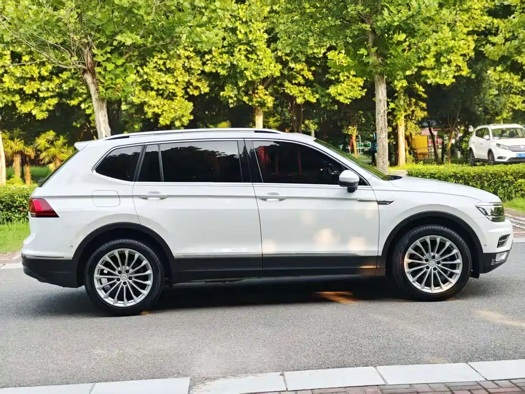Volkswagen Tiguan L 2017