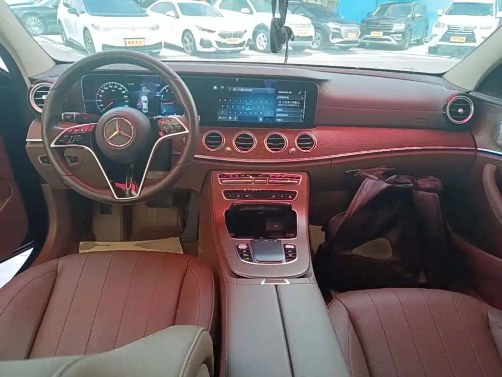 Mercedes-Benz E-Class 2021 — фото 10