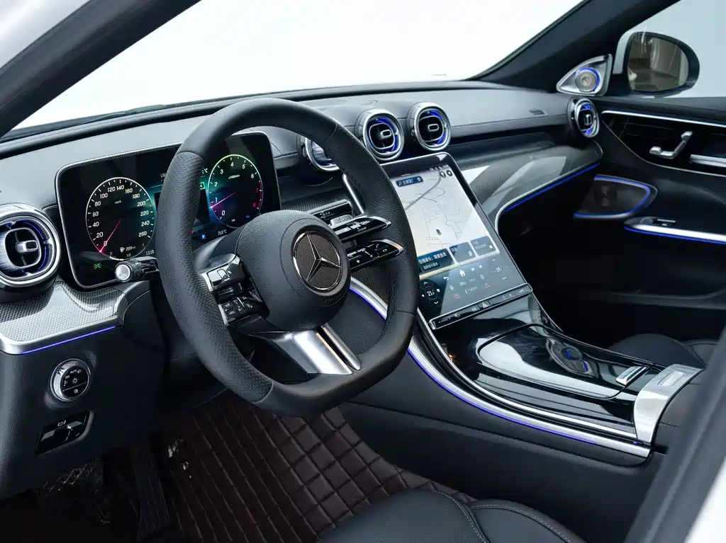 Mercedes-Benz C-Class 2023 — фото 10