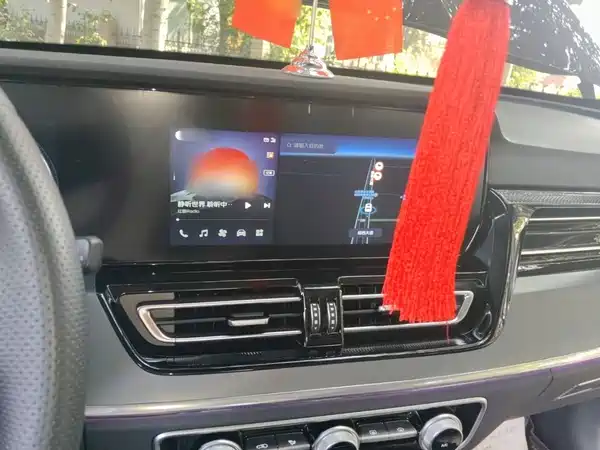 Hongqi HS5 2024