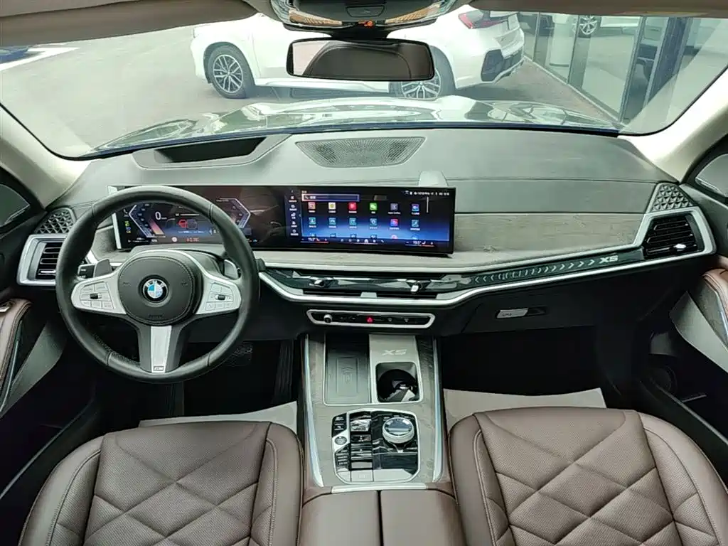 BMW X5 2024 — фото 10