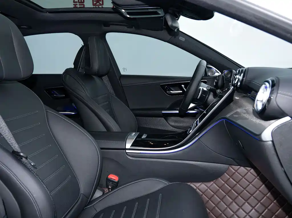 Mercedes-Benz C-Class 2023 — фото 25