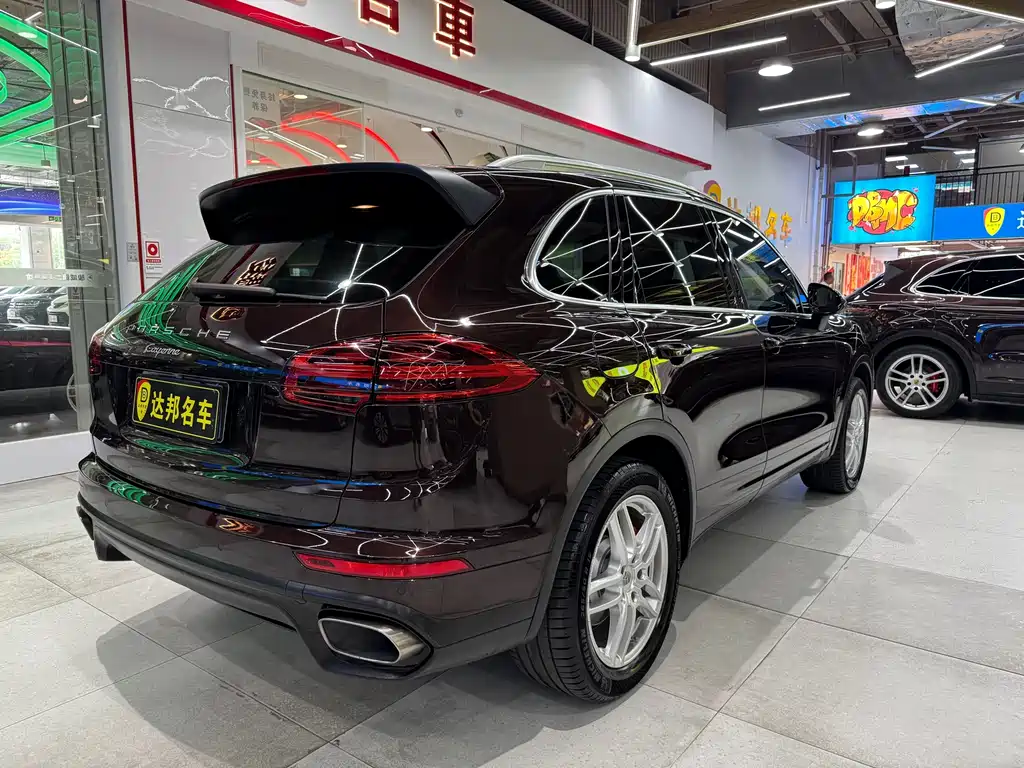 Porsche Cayenne 2015 — фото 16