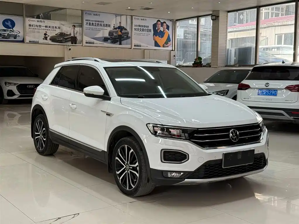 Volkswagen T-Roc 2023 — фото 3