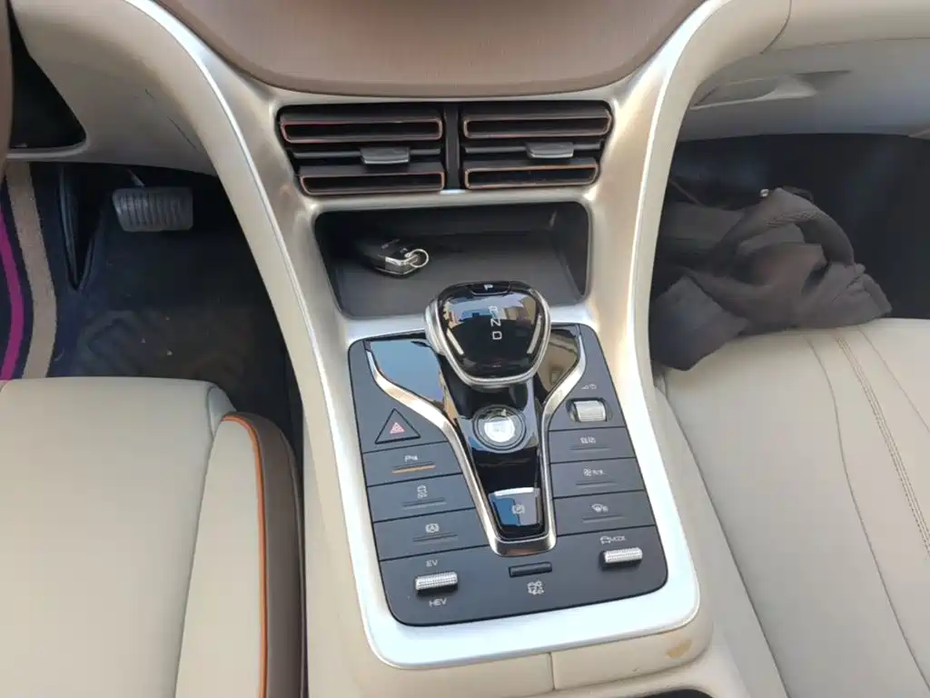 BYD Pro New Energy 2022 — фото 10