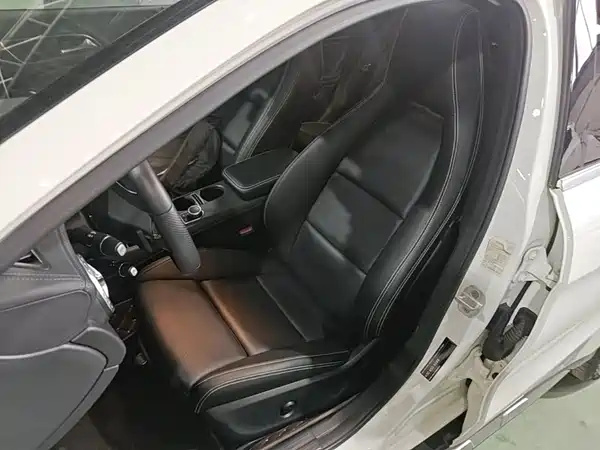 Mercedes-Benz GLA 2016