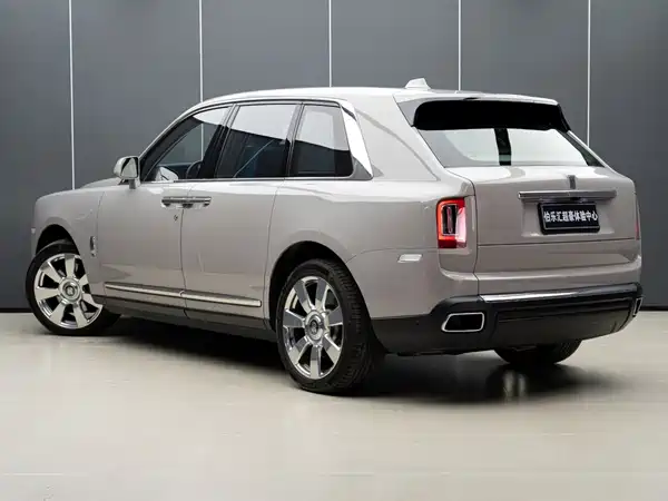 Rolls-Royce Cullinan 2021