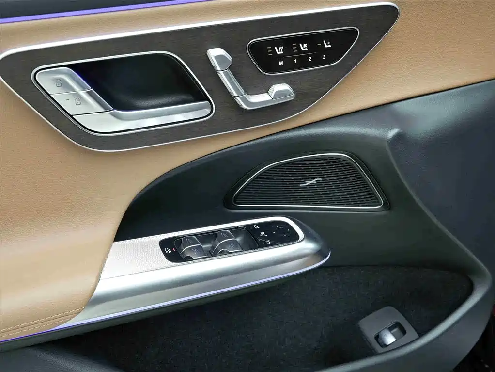 Mercedes-Benz E-Class 2026 — фото 15