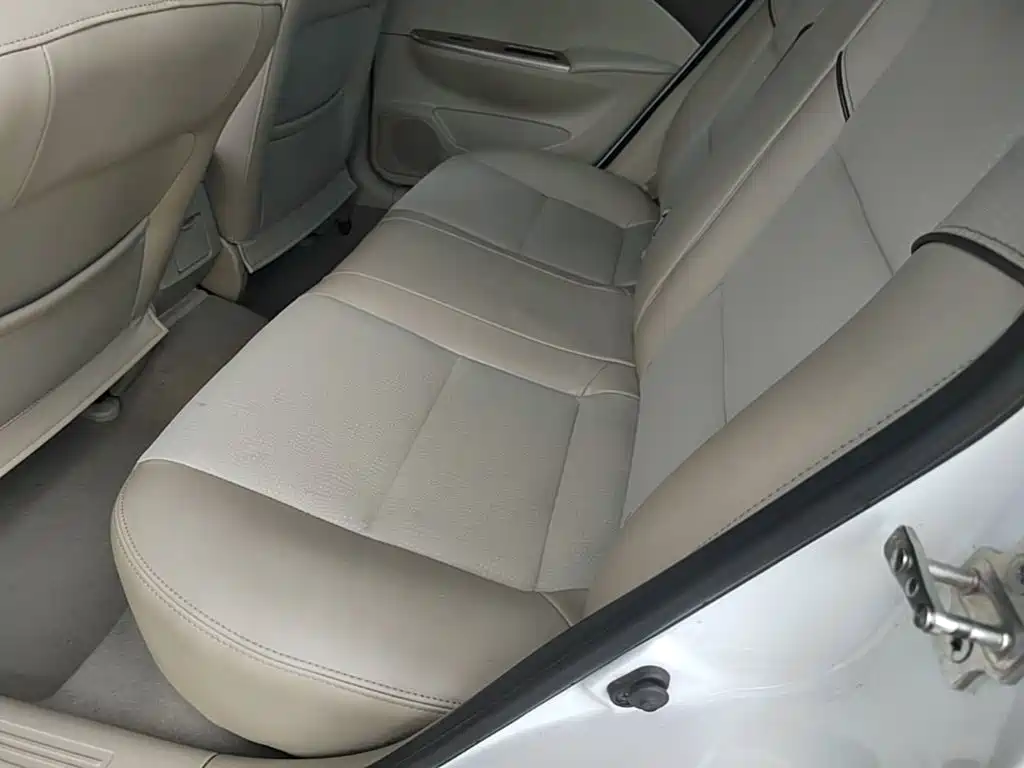 Buick Excelle 2016 — фото 17