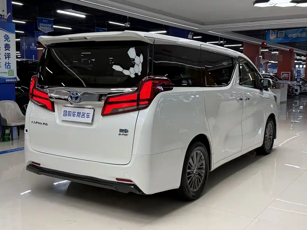 Toyota Alphard 2019 — фото 20