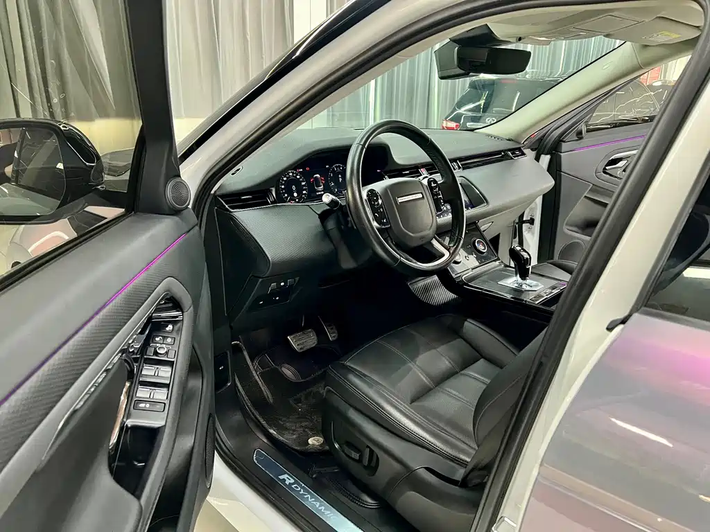 Land Rover Evoque 2020 — фото 10