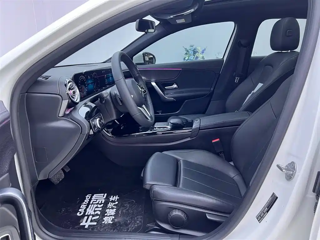 Mercedes-Benz A-Class 2022 — фото 14