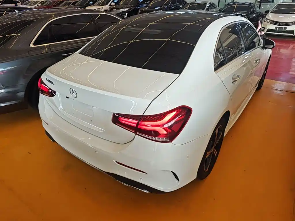 Mercedes-Benz A-Class 2022 — фото 7