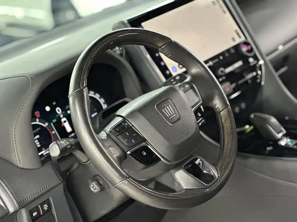 Toyota Vellfire 2024 — фото 36