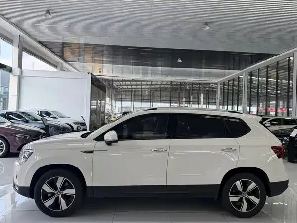 Volkswagen Tharu 2022