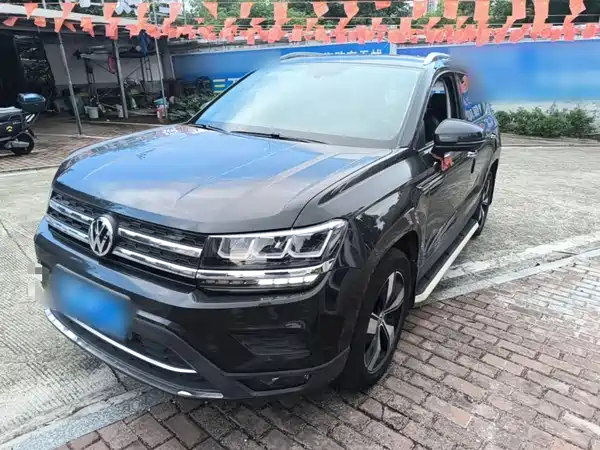 Volkswagen Tharu 2020