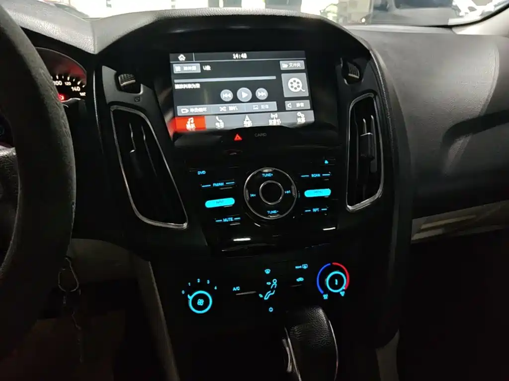 Ford Focus 2017 — фото 13
