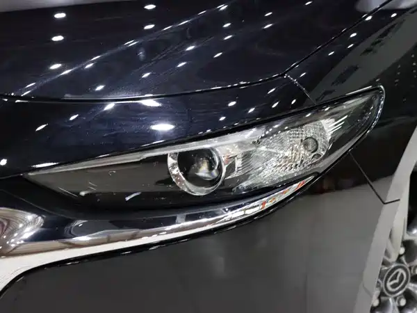 Mazda 3 Axela 2021
