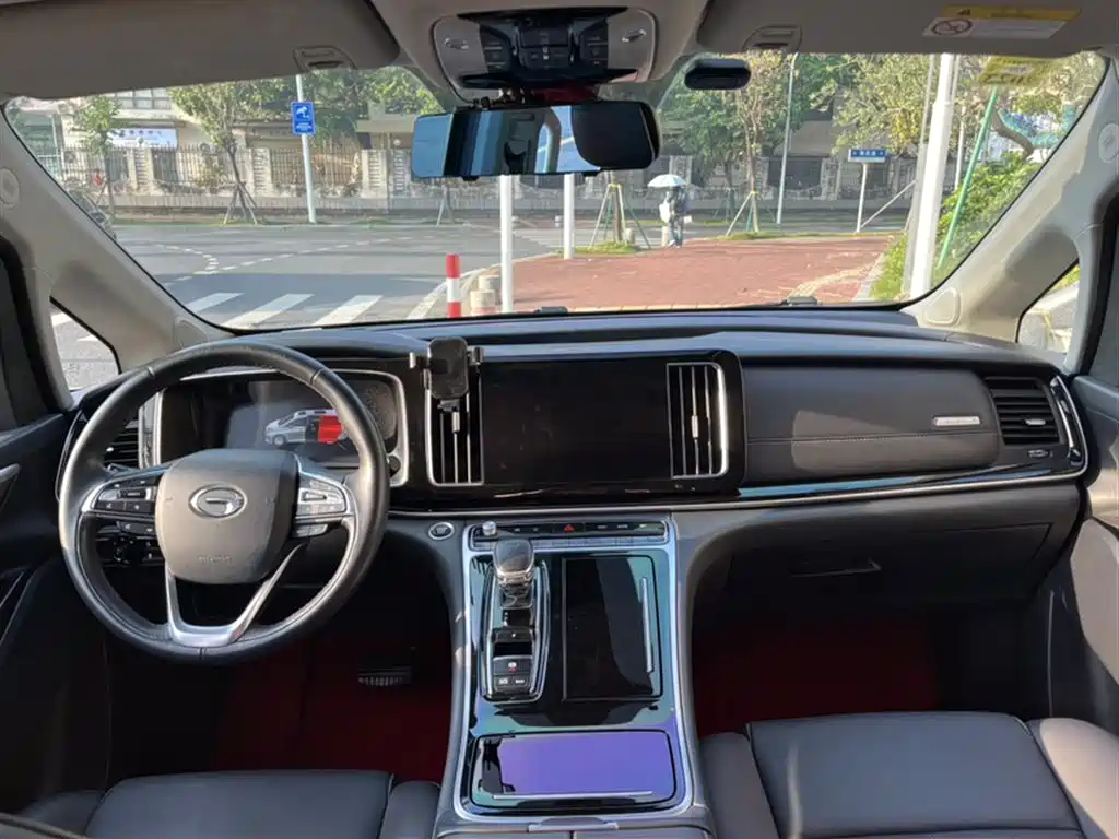 GAC Motor Trumpchi M8 2021 — фото 14