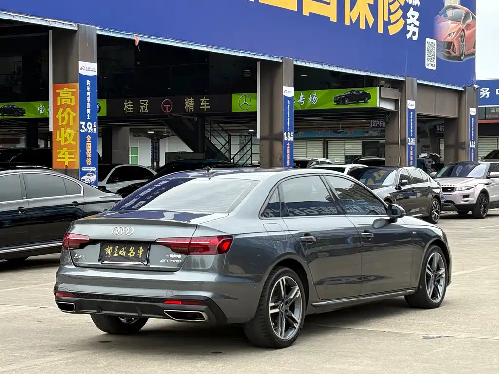 Audi A4L 2022 — фото 18