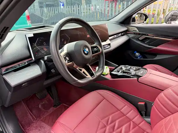 BMW 5 Series 2025