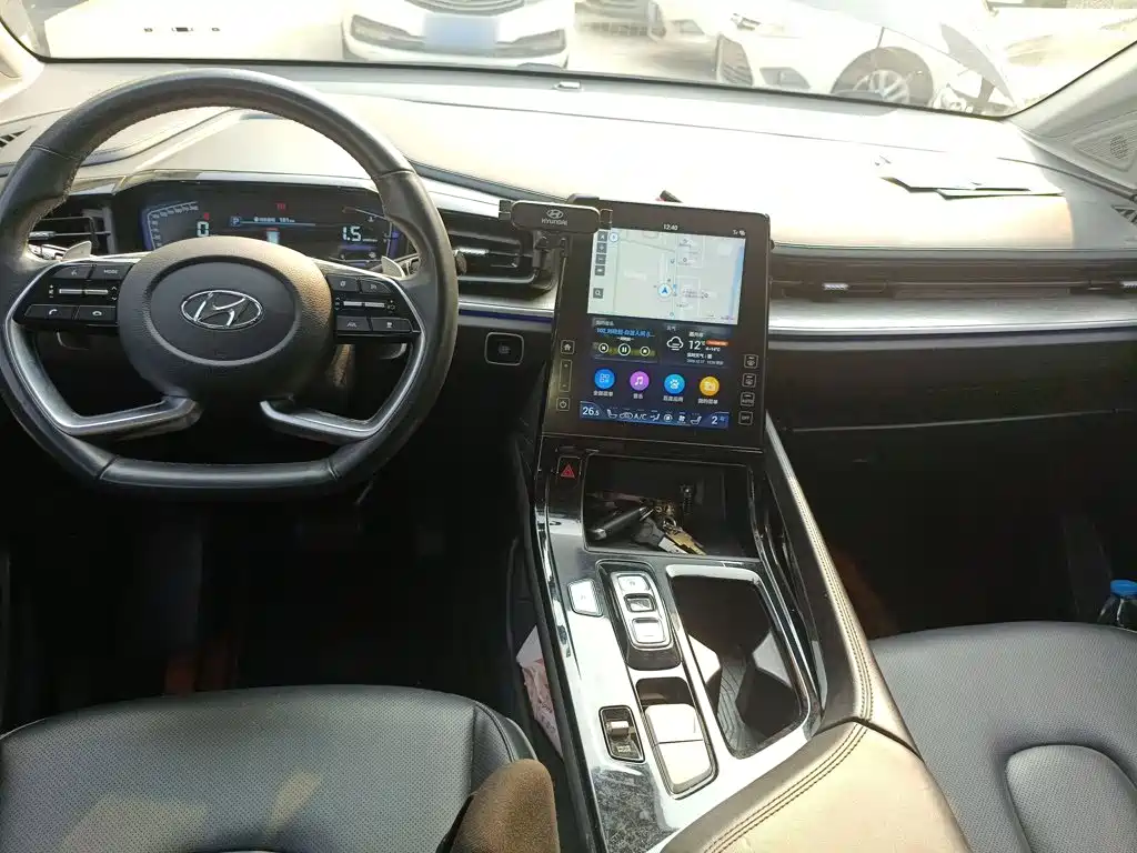 Hyundai Custin 2022 — фото 12
