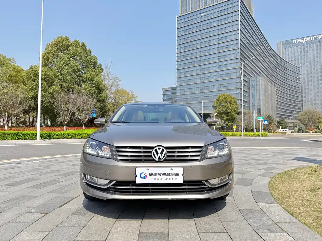 Volkswagen Passat 2015 — фото 2