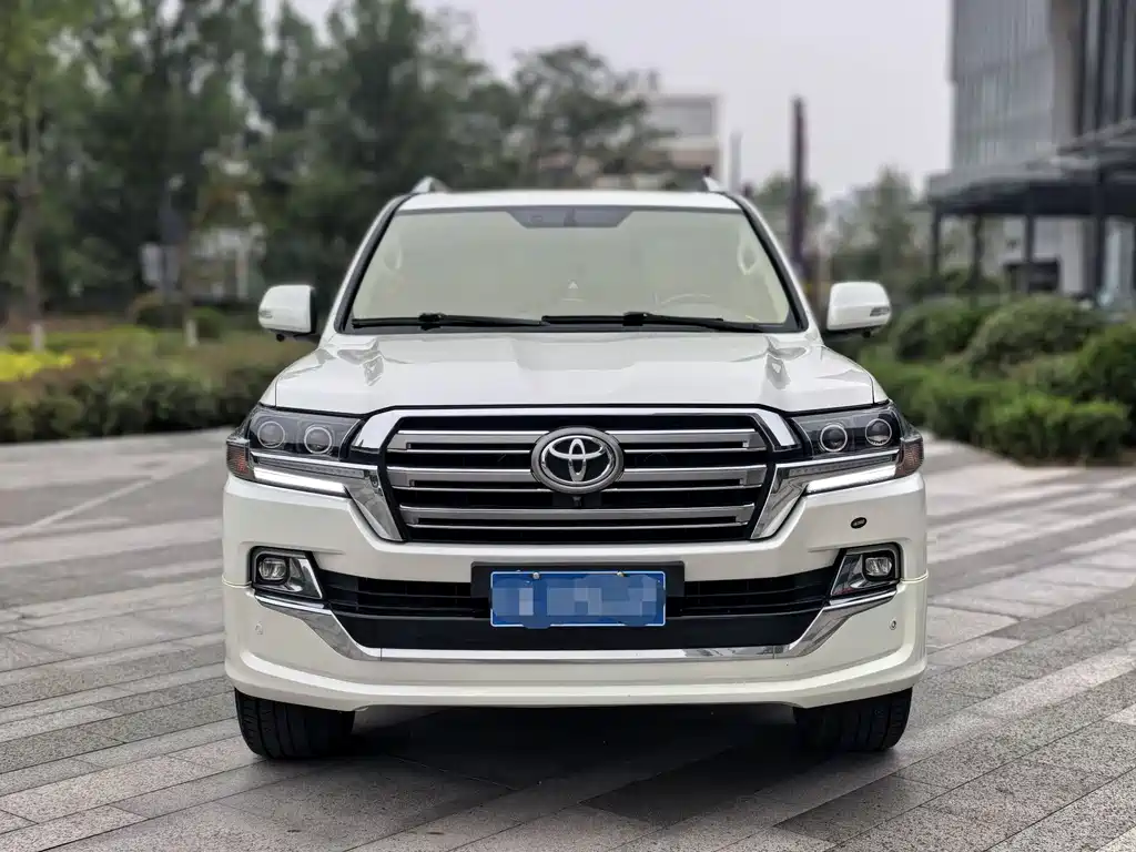 Toyota Land Cruiser 2020 — фото 2