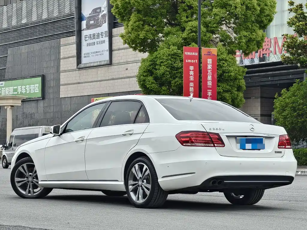 Mercedes-Benz E-Class 2014