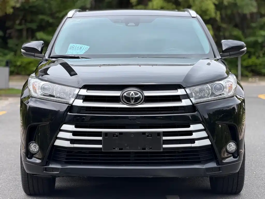 Toyota Highlander 2021 — фото 2