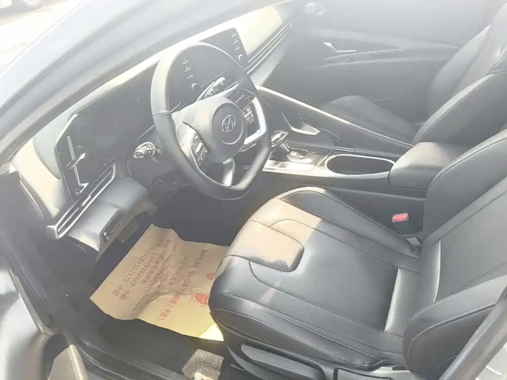 Hyundai Elantra 2021
