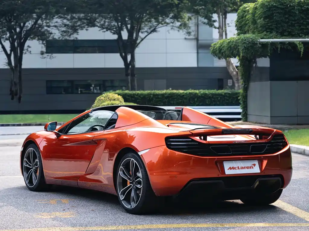McLaren 12C 2014 — фото 11