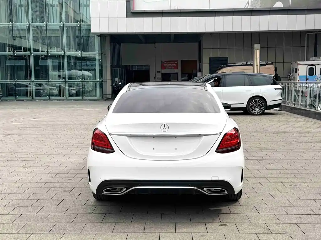 Mercedes-Benz C-Class 2019 — фото 11