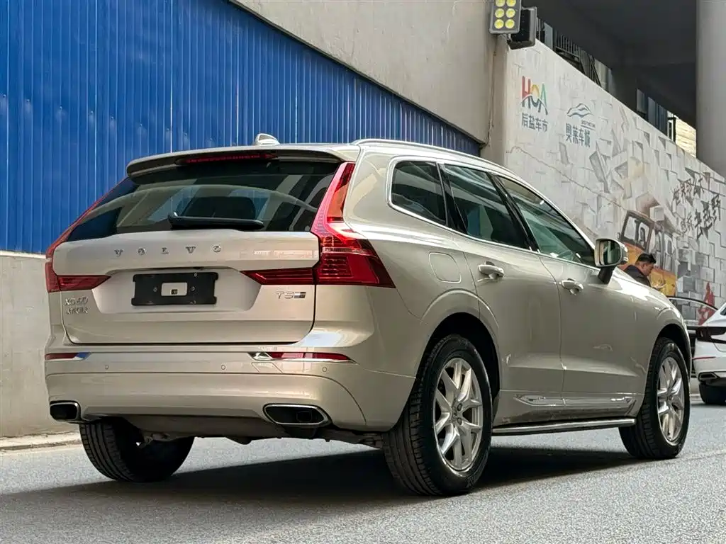 Volvo XC60 2020 — фото 5