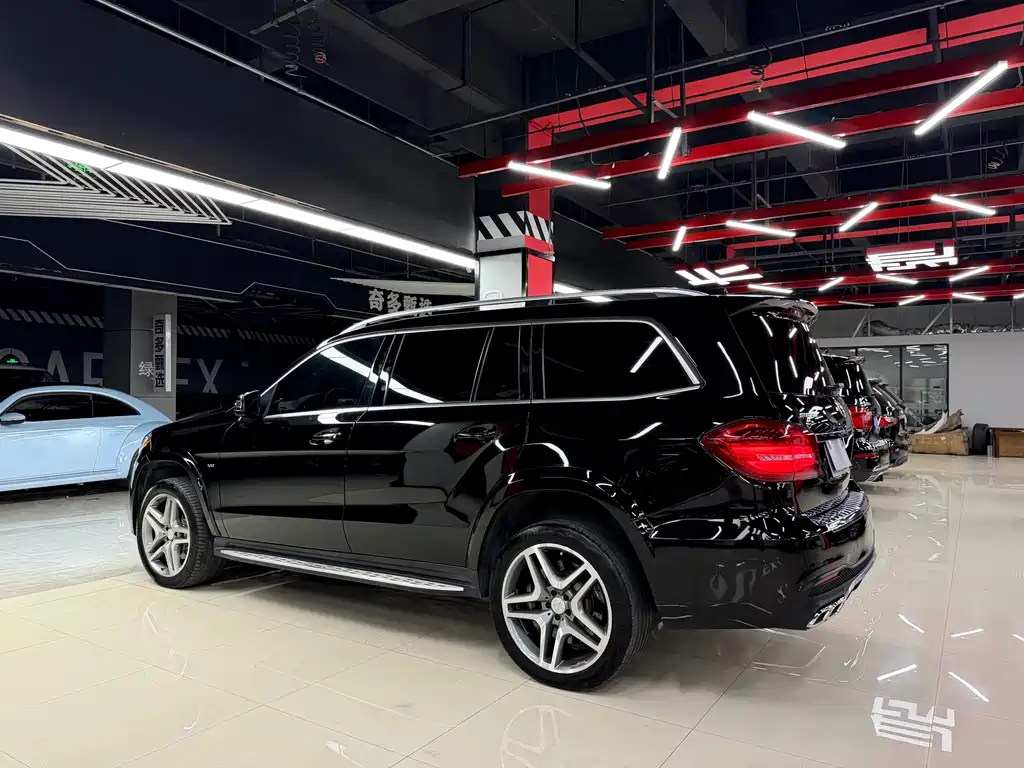Mercedes-Benz GLS 2017 — фото 9