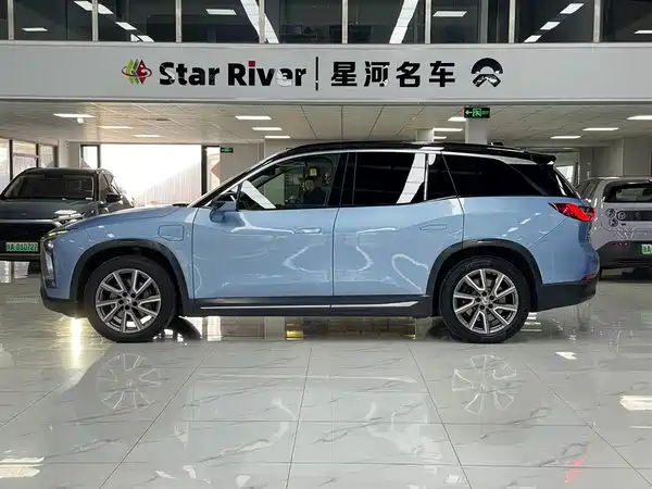 NIO ES8 2018